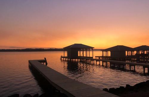 Cherokee County House | Pet-Friendly Lakefront Getaway w/Hot Tub!