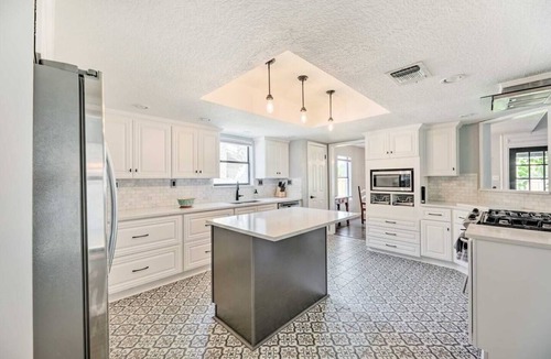 Lockhart House | Pet-Friendly Lockhart Home With Private Yard!