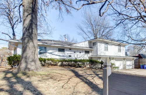 Merriam House | Pet-Friendly Merriam Home < 2 Mi to Downtown!