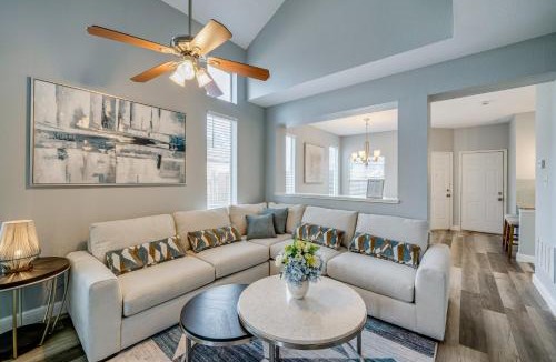 South Arlington House | Pet Friendly! Renovated Arlington Home Near AT&T