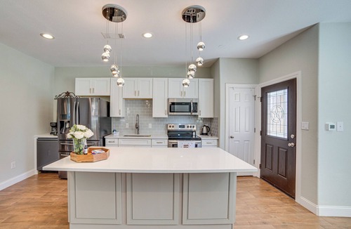 Oak Point Apartment | Pet-Friendly Stay: Walk to Park & Lake Lewisville!