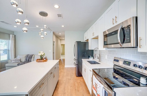 Oak Point Apartment | Pet-Friendly Stay: Walk to Park & Lake Lewisville!