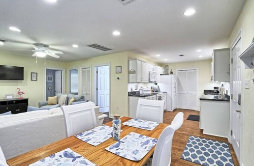 Old Town House | Pet-Friendly | Steps to Beach & Old Town BSL!