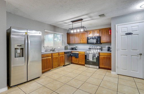 Wilmer House | Pets Welcome! Wilmer Haven w/Private Yard & Patio