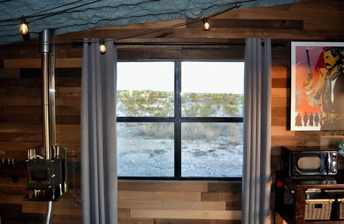 Alpine Cabin | Pickleball Cabin with Outdoor Kitchen