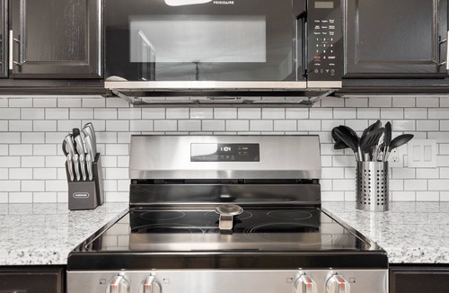Lubbock House | Pickleball Court House Close to Tech and Hospitals