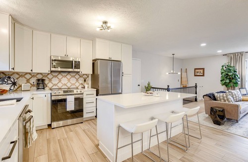 Council Bluffs House | Pine Terrace Place, 10 minutes from downtown Omaha!