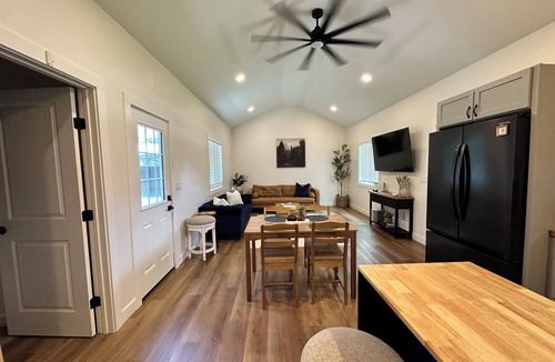 Lufkin House | Pineywoods Cottages LLC.