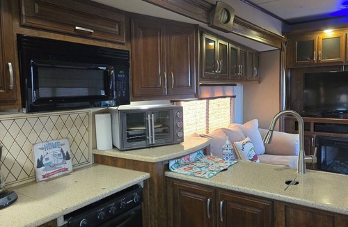 Concan RV Rental | Pitmaster RV Park