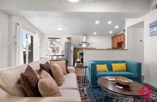 Northeast Heights House | Pitt Paradise Pet Friendly Oasis - An Irvie Home