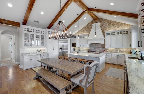 Graford House | PK Dream-6 bedroom/8bath- Lakefront Home w POOL and Hot Tub!
