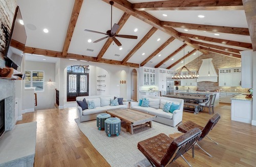 Graford House | PK Dream-6 bedroom/8bath- Lakefront Home w POOL and Hot Tub!