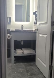 Katy Hotel | Platinum Inn 99 and Morton Ranch