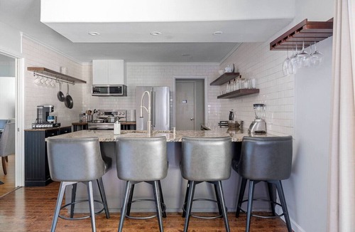 Oak Cliff Cottage | Play & Stay Dallas Home w/Gym + Gameroom + Wifi