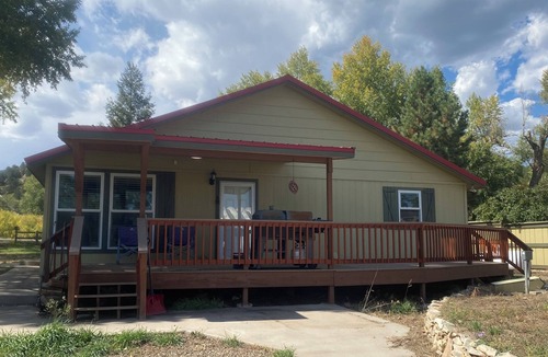 Stonewall Cottage | Pleasant 2-bedroom cottage in Weston perfect for a relaxing getaway