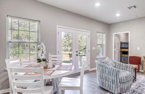 Washington House | Pond + Trails On-Site: Washington Escape!