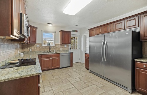 Graham House | Poolside at Possum Kingdom sleeps 12