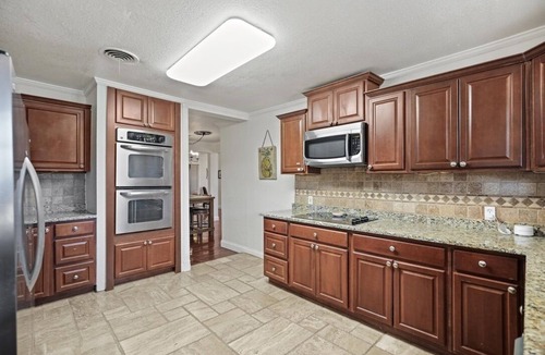 Graham House | Poolside at Possum Kingdom sleeps 6
