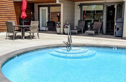 Chelan Condo | Port Cabana - Unit 3