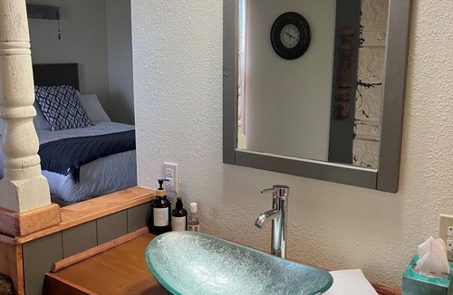 Wa Keeney Hotel | Prairie Rose Inn