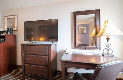 Greater Greenspoint Apartment | Premium 2 Queen Beds Non-Smoking