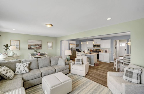 State College House | Premium Penn State Home Sleeps 13 Allen Street