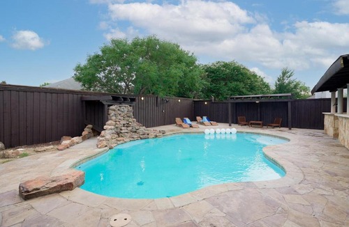 Sachse House | Prestigious 5BR 3B Home with Pool Sauna Game Room & Bar