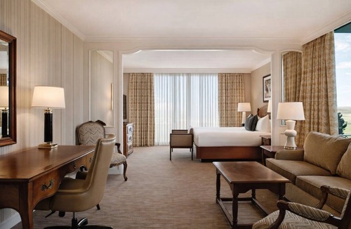 Cheyenne Hotel | Prime King | Little America | Pool, Garden Paths, Golf Access | 2 Units