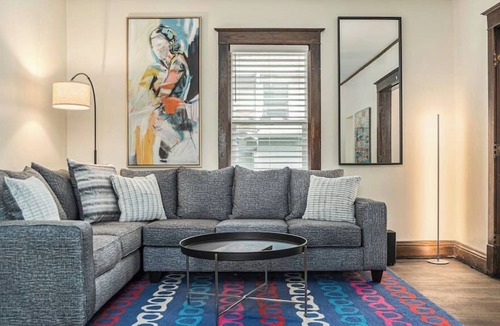 Benson House | Prime location, Fenced Yard, Mins to Downtown Zoo!