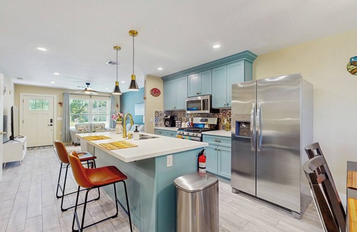Southeast Houston House | Pristine Houston Retreat Brand New & Stylished