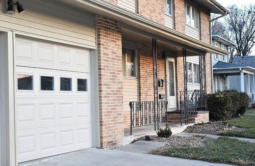 Eagle Grove Apartment | Private Apt w/Washer/Dryer-Parking-Kitchen