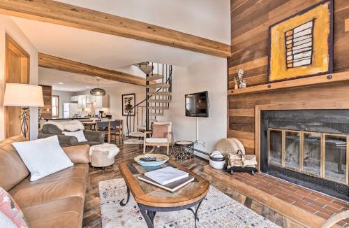 Wildernest House | Private Balcony & Resort Perks: Silverthorne Condo
