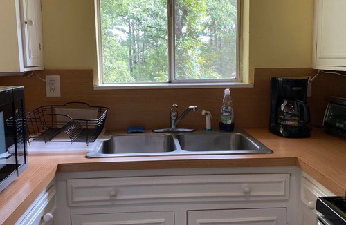 Canton Cabin | Private Cabin on 37 Acres - 10 minutes to First Monday
