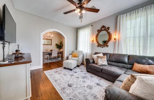Noble House | Private Deck & Yard: Pet-Friendly Noble Getaway