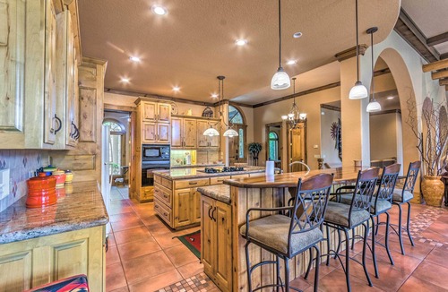 Mid America House | Private Dock + Water Views: Hot Springs Abode!
