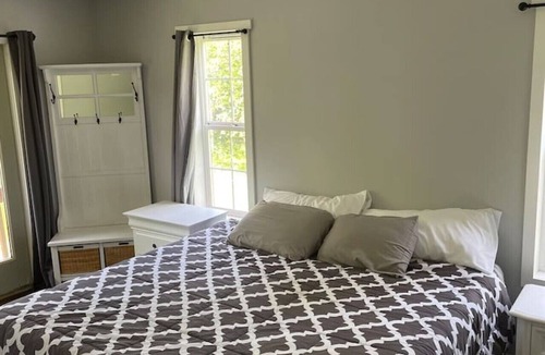 Marietta-Alderwood House | Private Group Lodge near Bellingham weddings and retreats