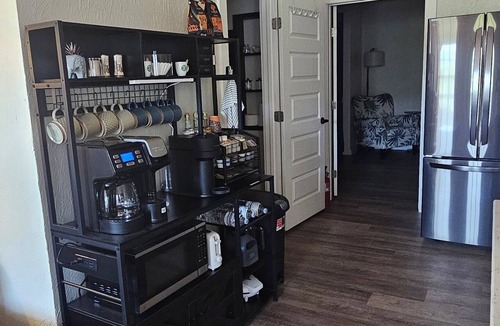 Medina Cabin | Private Hill Country Cabin 1br, gourmet coffee bar, eco-spa hottub, scenic views