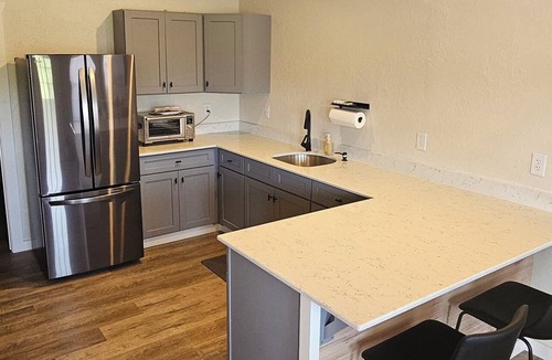 Medina Cabin | Private Hill Country Cabin 1br, gourmet coffee bar, eco-spa hottub, scenic views