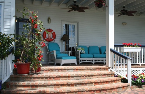 Council Bluffs House | Private home rental 4BR 3.5 Bath (Lake Manawa, IA)