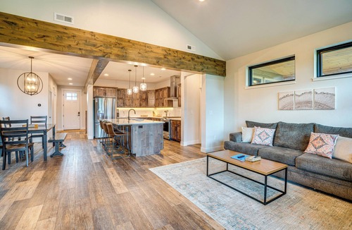 Grand Elk Ranch House | Private Hot Tub & Patio: Granby Mtn Retreat!