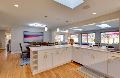 Barths House | Private Hot Tub & Sauna: ‘Saulsbury Guest House’