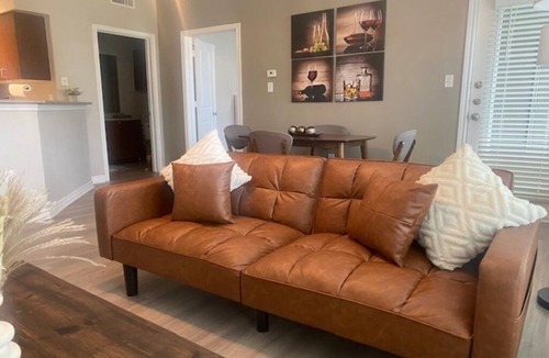 The Colony Apartment | PRIVATE LUXURY APARTMENT with THE ADVANTAGE OF RESORT-LIKE AMENITIES
