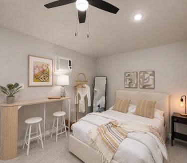 Babcock North House | Private modern guesthouse, near La Cantera/Medical Center