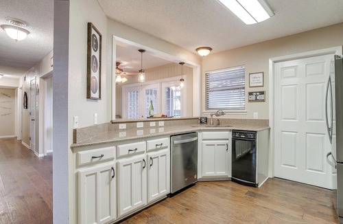 Stephenville House | Private Pool · On Golf Course· 3 Bed Near Tarleton