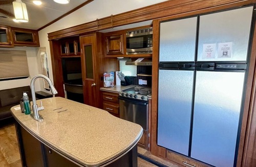 West Odessa House | Private RV Hideaway - Fireplace+Fast Wi-Fi by LCH