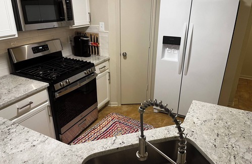 Channelview House | PRIVATE SPACIOUS AND COZY 3-bedroom house in charming Channelview relaxing stays