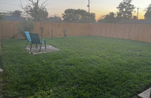 Channelview House | PRIVATE SPACIOUS AND COZY 3-bedroom house in charming Channelview relaxing stays