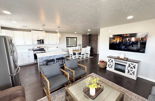 Gem County Apartment | Private Upstairs Apartment with Game Room on 5 Acre Ranch