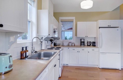 Oroville House | Pure Malarkey- Baby steps to the Beach!