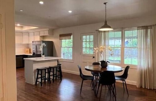 Central Oklahoma City House | Quaint 3 Bed near Lake Hefner - Holiday Home